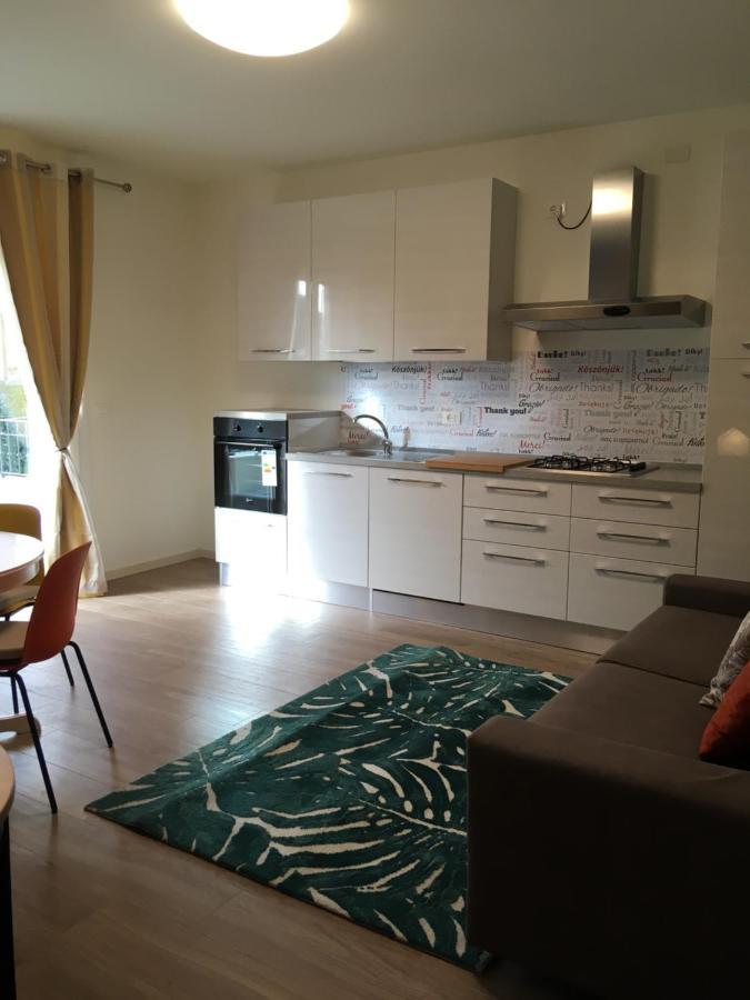 Residenza Elena Apartment Rimini Exterior foto
