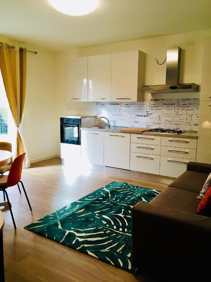 Residenza Elena Apartment Rimini Exterior foto